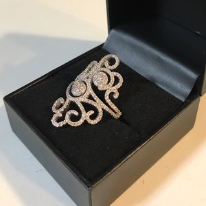 Stunning Size 10 Sterling Silver Scrolled CZ Ring